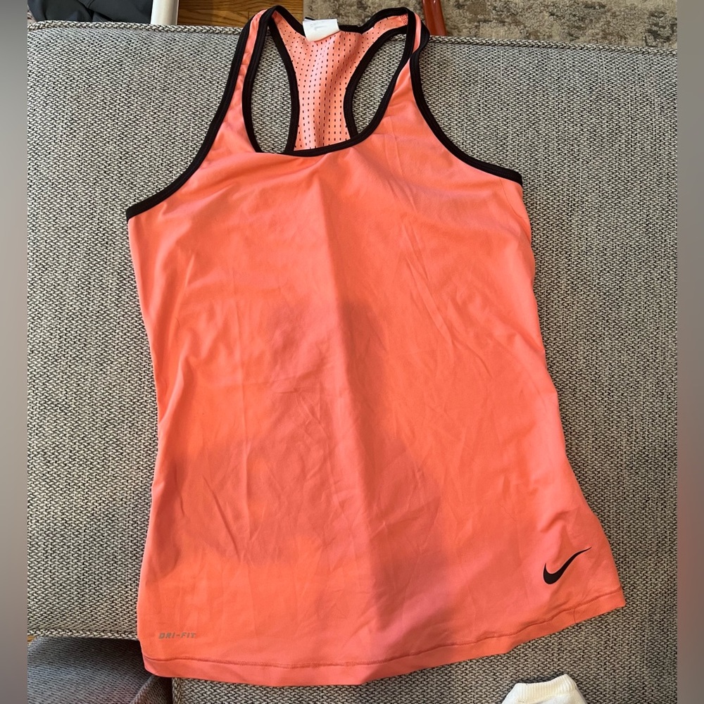 Nike Pink Women’s Dri-Fit razorback tank top - Size M
